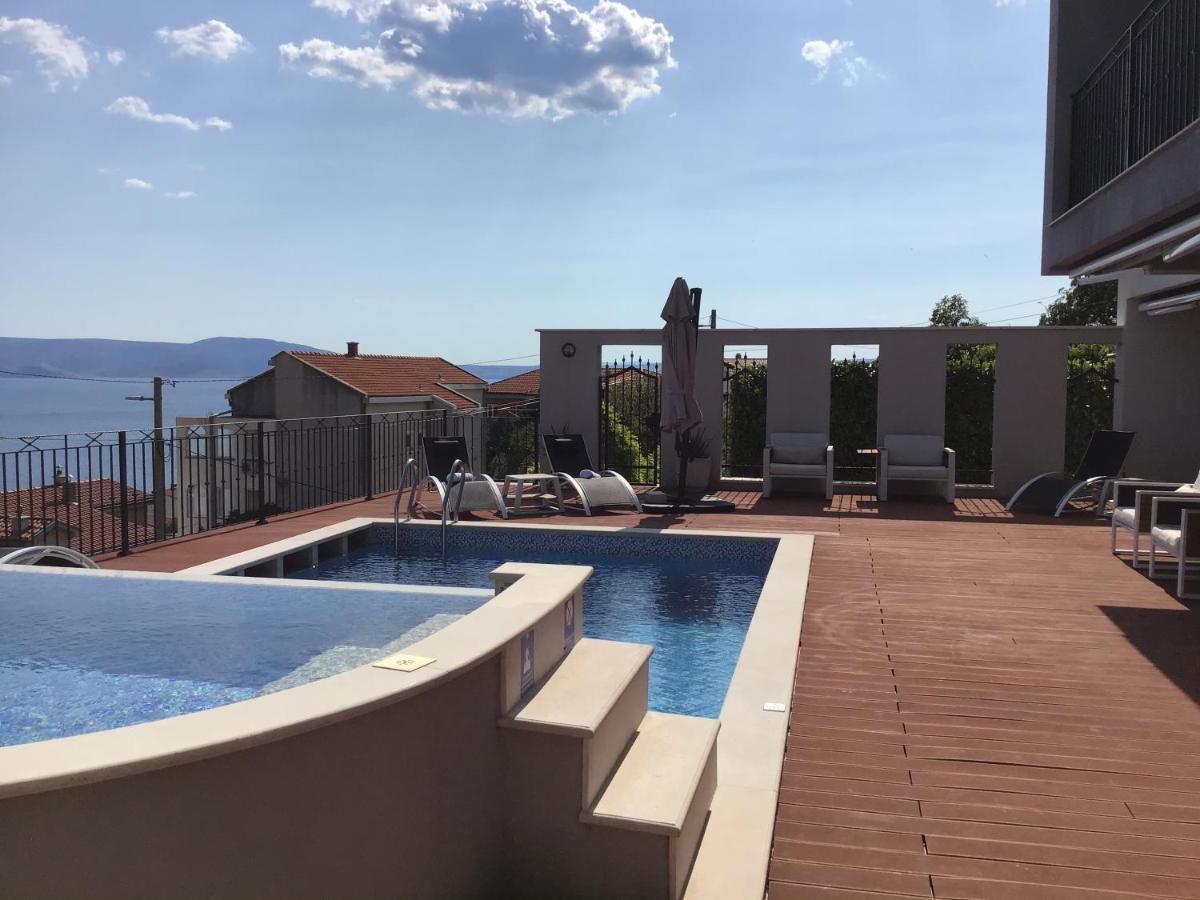 Apartments Villa Manda Novi Vinodolski Exteriör bild