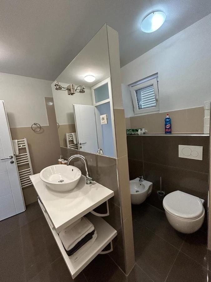 Apartments Villa Manda Novi Vinodolski Exteriör bild