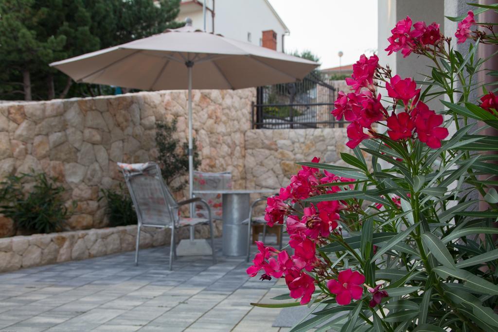 Apartments Villa Manda Novi Vinodolski Exteriör bild
